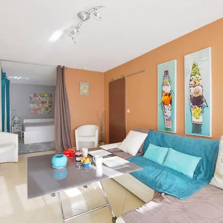 Appartement Appt. Les Vacances 2 *